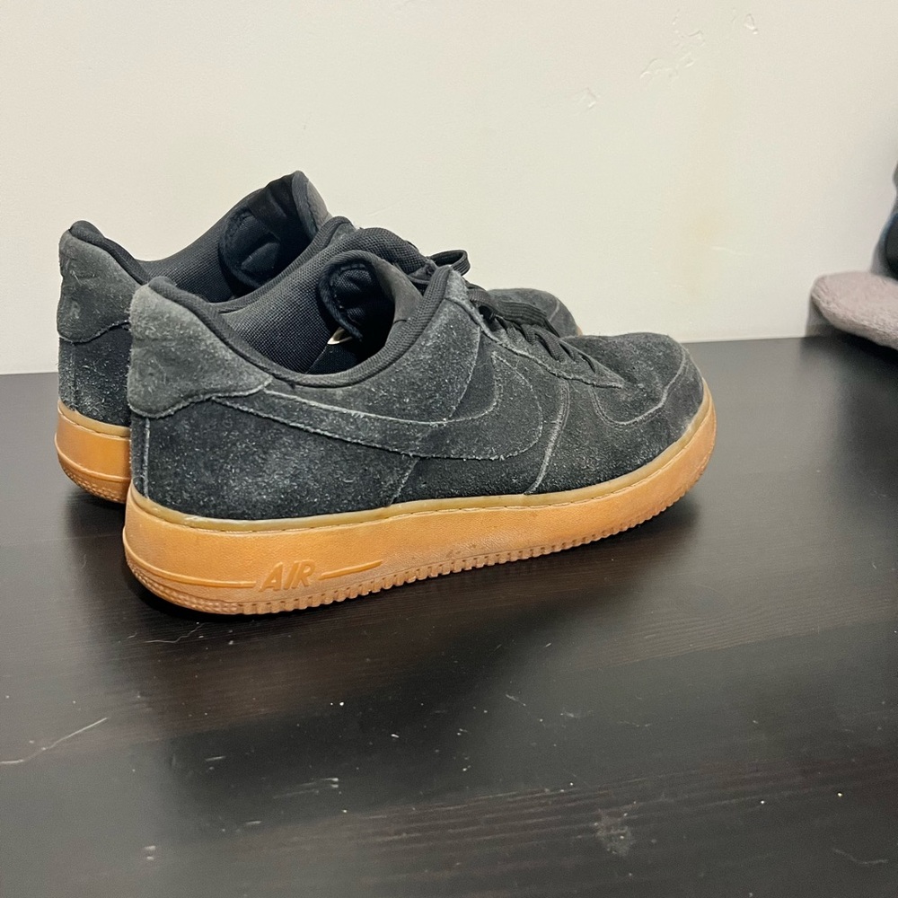 Air Force one size 12 gum bottom